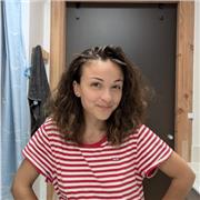 Étudiante dans un conservatoire de théâtre, je donne des cours ou aide aux devoirs pour les étudiants et les lycéens